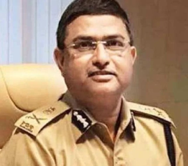 रिटायर होने के 3 दिन पहले राकेश अस्थाना बने दिल्ली पुलिस कमिश्नर